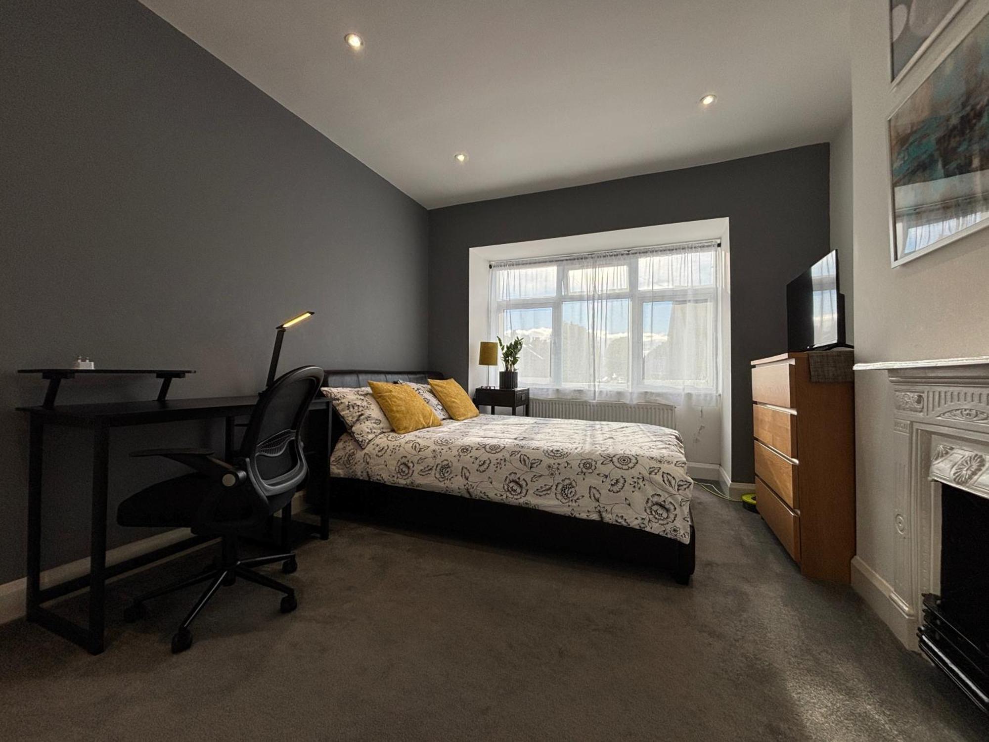 Entire House Floor Perfect For Couples & Freelancers - Available For Single Too Hotel London Eksteriør billede